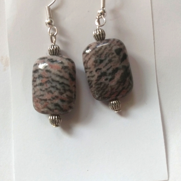 Handmade Beaded Earrings! Different colors and lengths. Prices listed $5-$10 - Picture 11 of 13